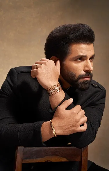 Gold bangle design 2