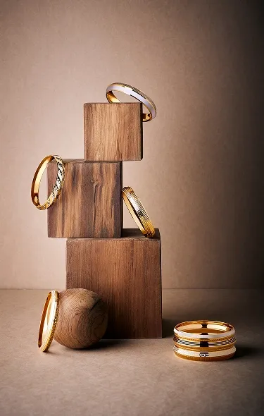 Gold bangle design 4